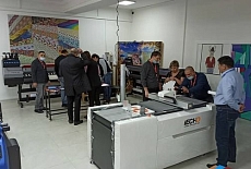Демонстрация планшетных и рулонных раскройщиков на очередном Open Office