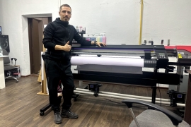 В компании KazMediaPro из г. Алматы установлен режущий плоттер Mimaki CG130AR