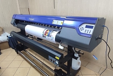 Сольвентный принтер ARK-JET SOL 1600 установлен в компании Pilgrim Print