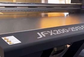 Инсталляция Mimaki JFX200 и UCJV300 в РПК «Pyramida» в Павлодаре