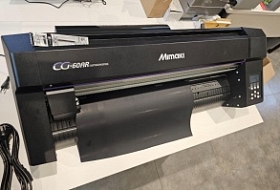 Запуск компактного плоттера Mimaki CG-60AR