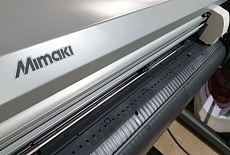 Компания из Алматы покупает второй принтер Mimaki JV100 и каттер Mimaki CG-SRIII