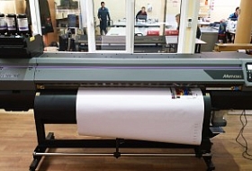 Сразу два сольвентника Mimaki JV100-160 заступили на службу в типографии Vario Print