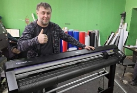 Каттер Mimaki CG-130AR на производстве в DVadv, Алматы